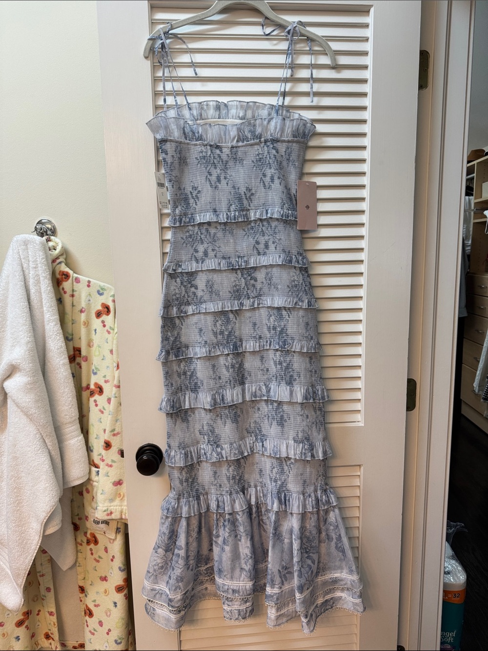 NWT V. Chapman The Geranium Dress (Reg $410) in Blue Tapestry Rose Size 6 - Picture 5 of 6